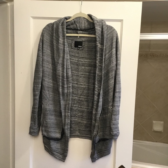 Wilfred Free Rousseau Sweater - Picture 5 of 5